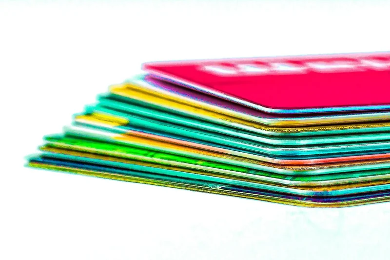 Les alternatives : prépayées et cartes virtuelles