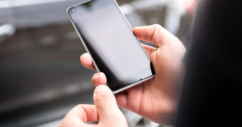 Site web ou application : lequel choisir selon l'usage